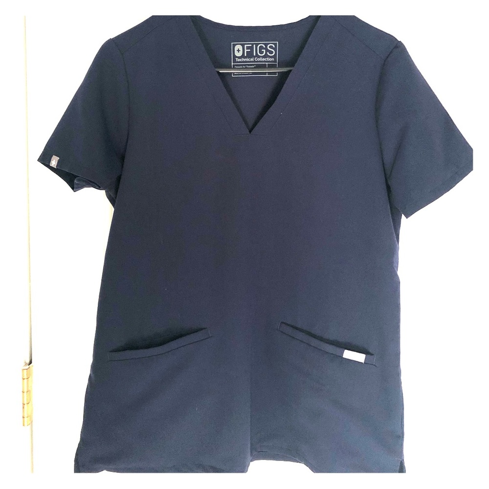 FIGS Casma Scrub Top